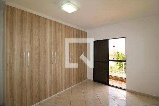 Quarto 1 de casa à venda com 3 quartos, 126m² em Vila Roque, São Paulo