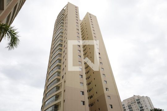 Apartamento à venda com 3 quartos, 107m² em Vila Isa, São Paulo