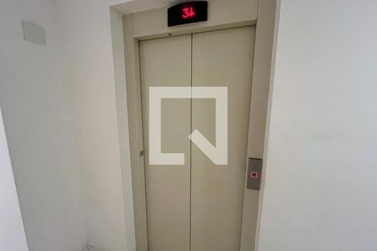 Elevador de apartamento à venda com 2 quartos, 56m² em Jardim Norma, São Paulo