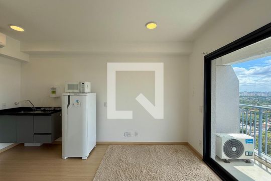 Quarto  de kitnet/studio à venda com 0 quarto, 27m² em Santo Amaro, São Paulo