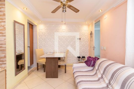 Sala de apartamento à venda com 2 quartos, 50m² em Jardim Maringa, São Paulo