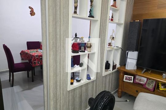 Sala de casa de condomínio à venda com 3 quartos, 90m² em Tanque, Rio de Janeiro