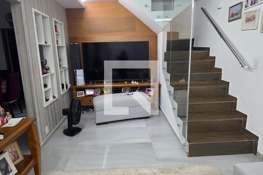 Sala de casa de condomínio à venda com 3 quartos, 90m² em Tanque, Rio de Janeiro