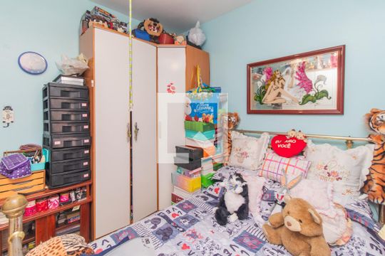Quarto 1 de apartamento à venda com 2 quartos, 80m² em Cristal, Porto Alegre