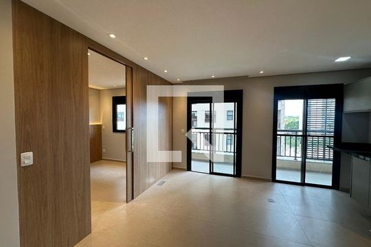 Sala/Cozinha de apartamento à venda com 1 quarto, 40m² em Empresarial 18 do Forte, Barueri
