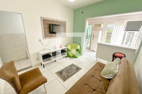 Sala  de apartamento para alugar com 2 quartos, 150m² em Ingleses, Florianópolis