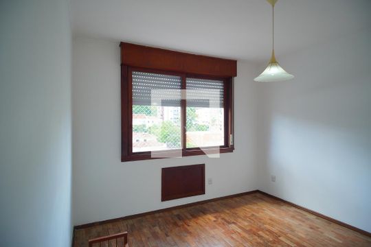Quarto 1 de apartamento para alugar com 2 quartos, 84m² em Floresta, Porto Alegre
