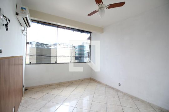 Quarto 2 de casa de condomínio à venda com 2 quartos, 57m² em Taquara, Rio de Janeiro