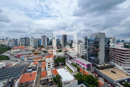 Apartamento para alugar com 2 quartos, 70m² em Pinheiros, São Paulo