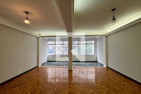 Sala de apartamento à venda com 3 quartos, 150m² em Copacabana, Rio de Janeiro
