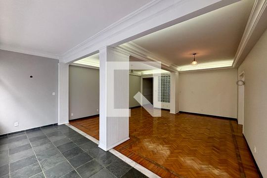 Sala de apartamento à venda com 3 quartos, 150m² em Copacabana, Rio de Janeiro