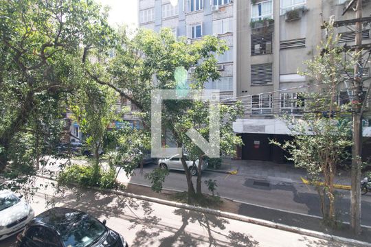 Quarto 1 de apartamento à venda com 3 quartos, 80m² em Centro Histórico, Porto Alegre