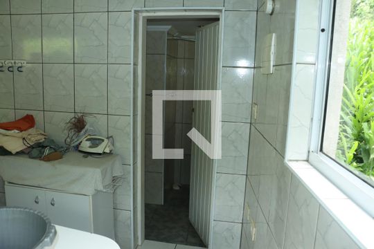 Casa para alugar com 3 quartos, 630m² em Jardim Santa Paula, Cotia