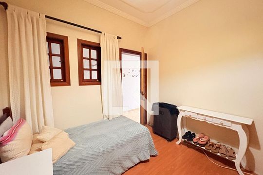 Quarto 1 de casa para alugar com 5 quartos, 420m² em Jardim das Samambaias, Jundiaí