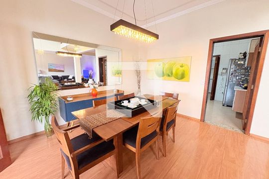 Sala de Jantar de casa para alugar com 5 quartos, 420m² em Jardim das Samambaias, Jundiaí