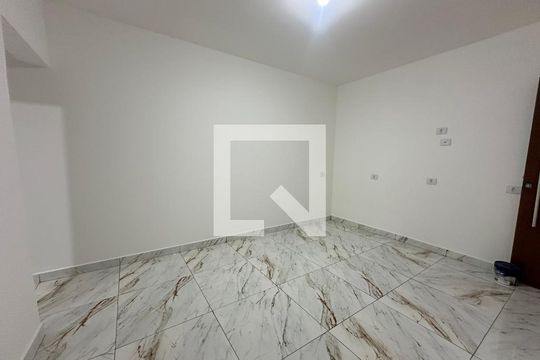 Sala de casa para alugar com 2 quartos, 74m² em Parque Santana, Barueri
