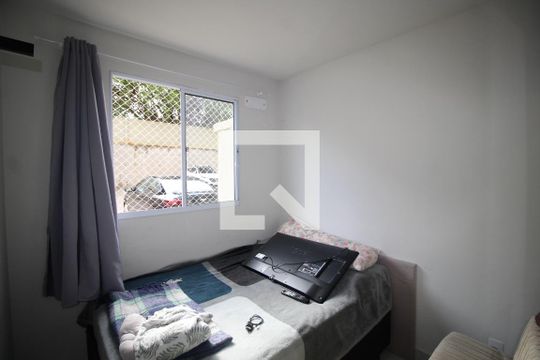 Quarto 1 de apartamento para alugar com 2 quartos, 42m² em Santa Fe, Porto Alegre
