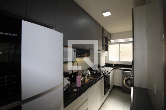 Cozinha de apartamento para alugar com 2 quartos, 42m² em Santa Fe, Porto Alegre