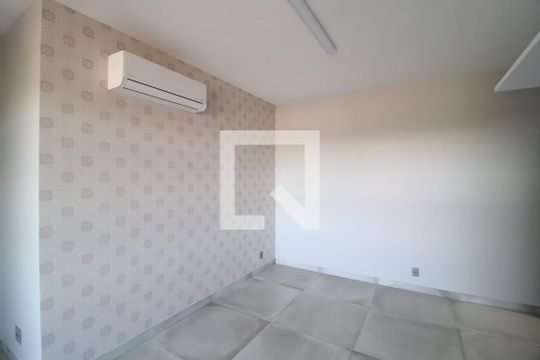 Sala de apartamento para alugar com 3 quartos, 95m² em Osvaldo Rezende, Uberlândia