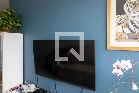 Sala de apartamento para alugar com 3 quartos, 58m² em Vila Pirajussara, São Paulo