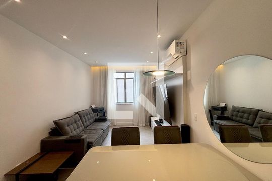 Sala de apartamento à venda com 2 quartos, 85m² em Copacabana, Rio de Janeiro