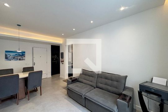 Sala de apartamento à venda com 2 quartos, 85m² em Copacabana, Rio de Janeiro