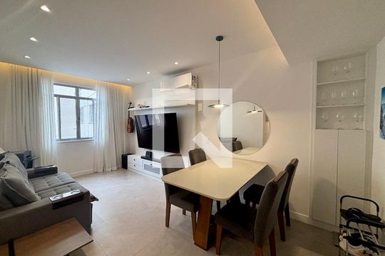 Sala de apartamento à venda com 2 quartos, 85m² em Copacabana, Rio de Janeiro