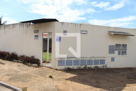 Fachada de kitnet/studio para alugar com 1 quarto, 34m² em  Vila Perdiz , Goiânia