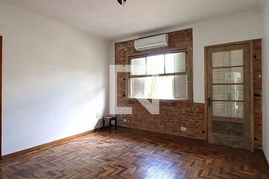 Sala de apartamento para alugar com 2 quartos, 78m² em Auxiliadora, Porto Alegre