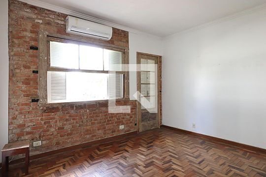 Sala de apartamento para alugar com 2 quartos, 78m² em Auxiliadora, Porto Alegre