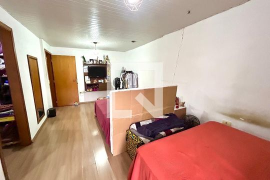 Quarto Suíte de casa à venda com 5 quartos, 202m² em Vila Itapegica, Guarulhos