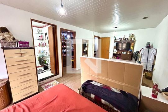 Quarto Suíte de casa à venda com 5 quartos, 202m² em Vila Itapegica, Guarulhos