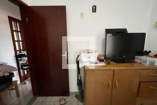 Quarto 1 de casa para alugar com 3 quartos, 200m² em Quinta dos Angicos, Cotia