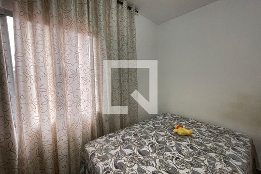 Quarto 1 de casa para alugar com 3 quartos, 200m² em Quinta dos Angicos, Cotia