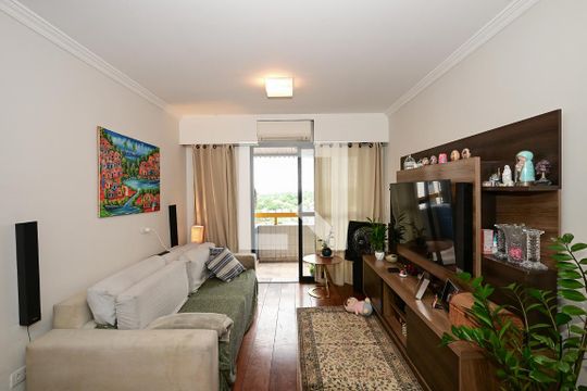 Sala de Tv de apartamento à venda com 3 quartos, 93m² em Vila Progredior, São Paulo