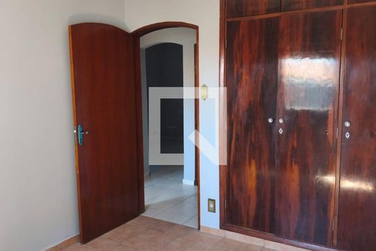 Quarto de casa à venda com 4 quartos, 209m² em Vila Formosa, Campinas