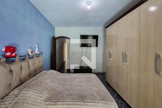 Suíte de casa à venda com 4 quartos, 213m² em Vila Planalto, São Bernardo do Campo