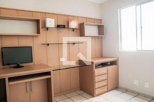 Quarto de apartamento à venda com 3 quartos, 65m² em Castelo, Belo Horizonte