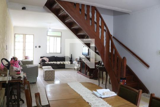 Sala de casa à venda com 3 quartos, 188m² em Barra Funda, São Paulo