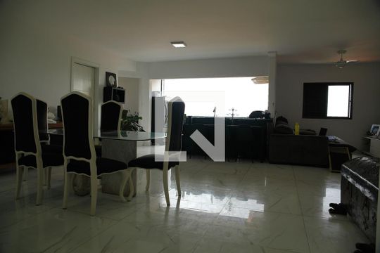 Sala de apartamento para alugar com 3 quartos, 180m² em Jardim Anchieta, São Bernardo do Campo