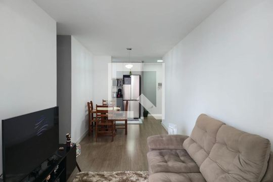 Sala de apartamento à venda com 3 quartos, 75m² em Picanço, Guarulhos