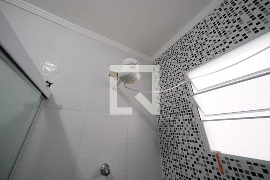 Banheiro de casa de condomínio à venda com 2 quartos, 71m² em Vila Buenos Aires, São Paulo