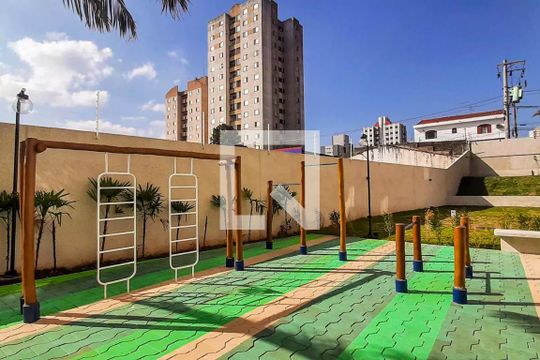 Apartamento à venda com 2 quartos, 45m² em Quitaúna, Osasco
