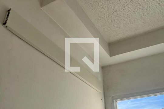 Sala de apartamento para alugar com 2 quartos, 44m² em Loteamento City Jaragua, São Paulo