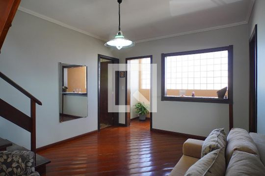 Sala  de casa à venda com 5 quartos, 325m² em Santa Tereza, Porto Alegre