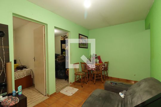 Sala de apartamento à venda com 2 quartos, 52m² em Jardim Santo André, Santo André