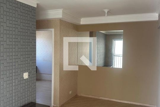 Sala de apartamento à venda com 2 quartos, 45m² em Vila Homero Thon, Santo André