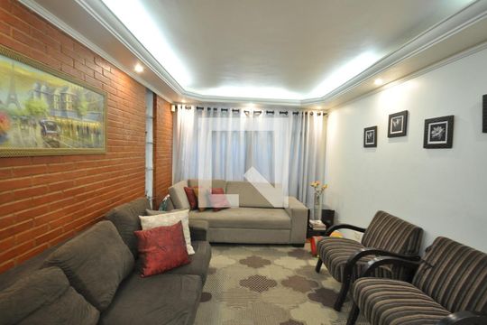 Sala de casa à venda com 5 quartos, 300m² em Vila Nivi, São Paulo