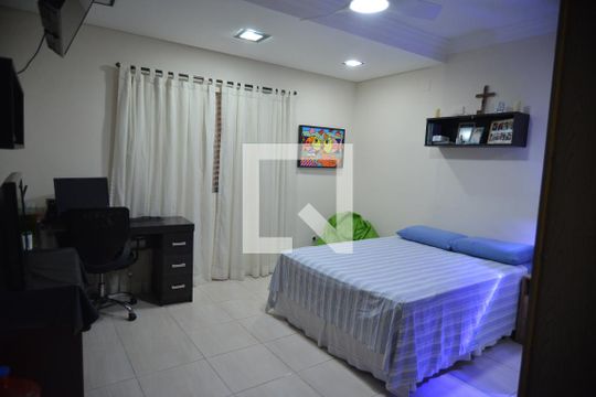 Quarto 2 de casa à venda com 3 quartos, 250m² em Vila Guarani, Santo André