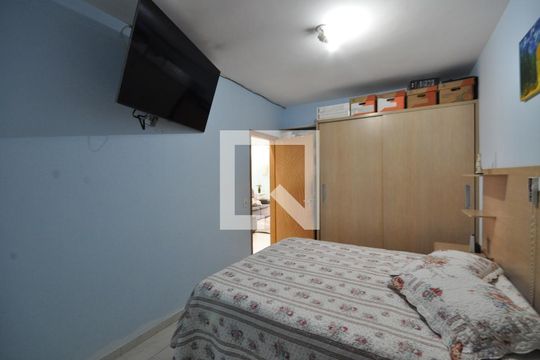 Quarto Suíte 1 de casa para alugar com 4 quartos, 150m² em Vila Gustavo, São Paulo